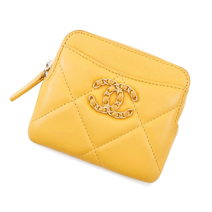 CHANEL CHANEL19 Coin purse YellowAP2086 Lambskin