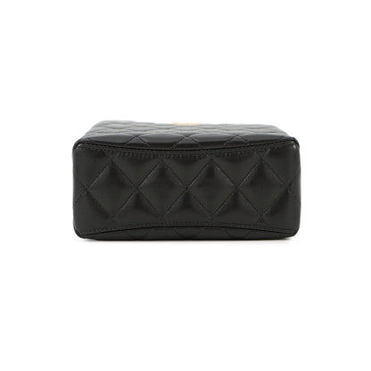 CHANEL Matelasse Pearl Handle Chain Shoulder Bag BlackAP4520 Lambskin