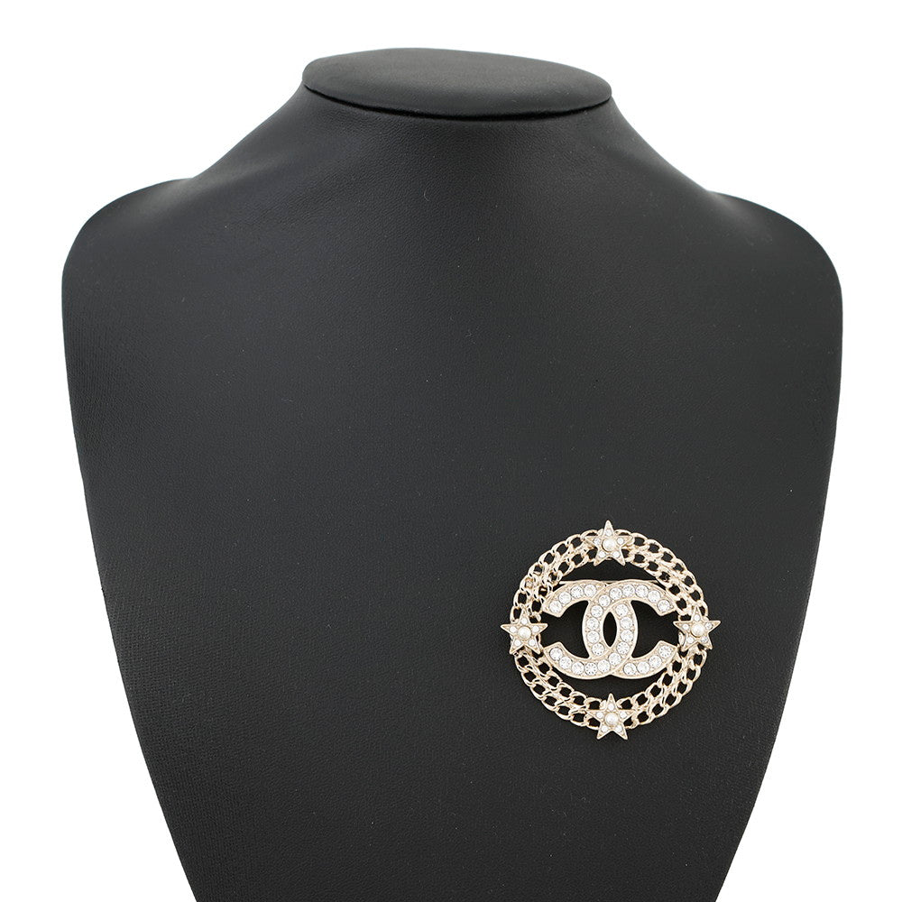 CHANEL CC Logo Round Star Brooch Champagne Gold Gold Plated Rhinestone Faux Pearl