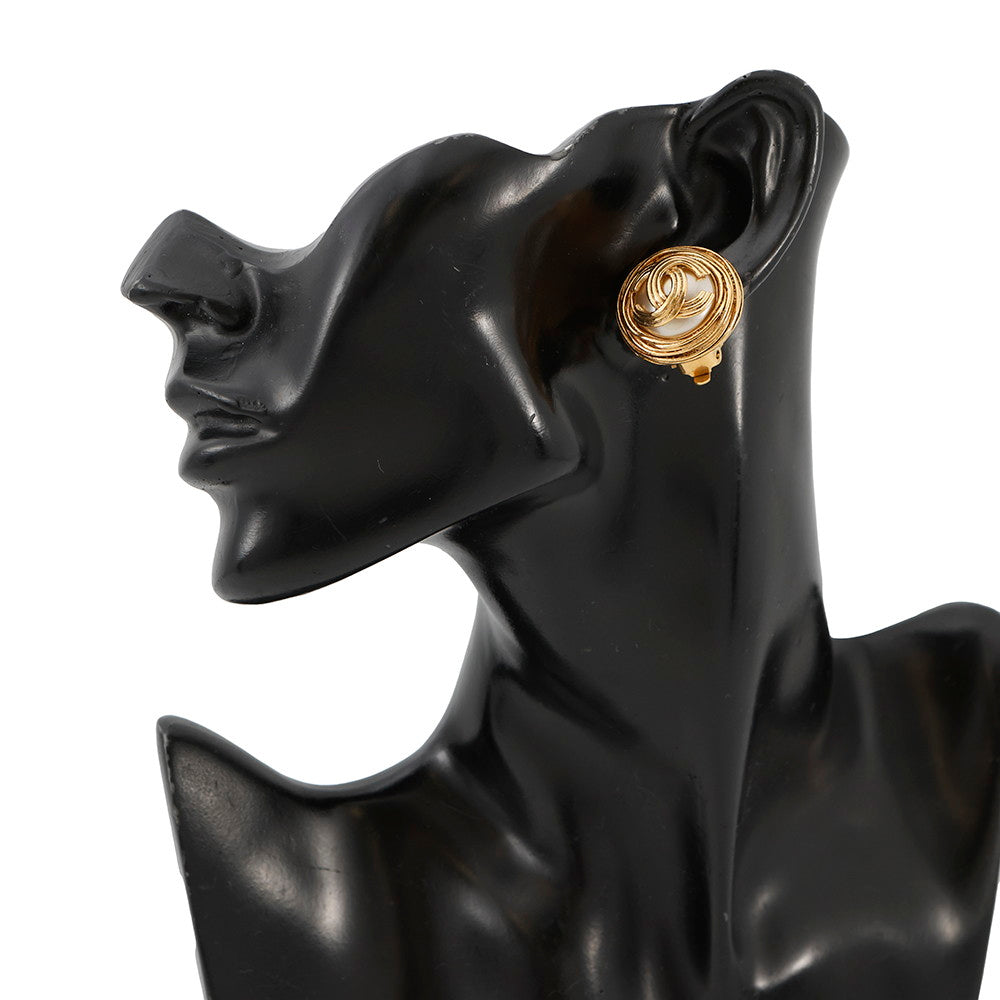 CHANEL CC Logo Faux Pearl Earring Gold Plated Faux Pearl