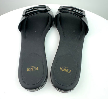 Fendi Ff Cutout Flat Leather Sandals In Nero