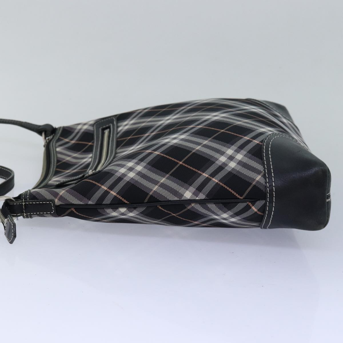 Luxury Burberry Nova Check Shoulder Bag