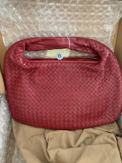 Bottega Veneta Intrecciato Hobo Bag Medium Burgundy Lambskin leather