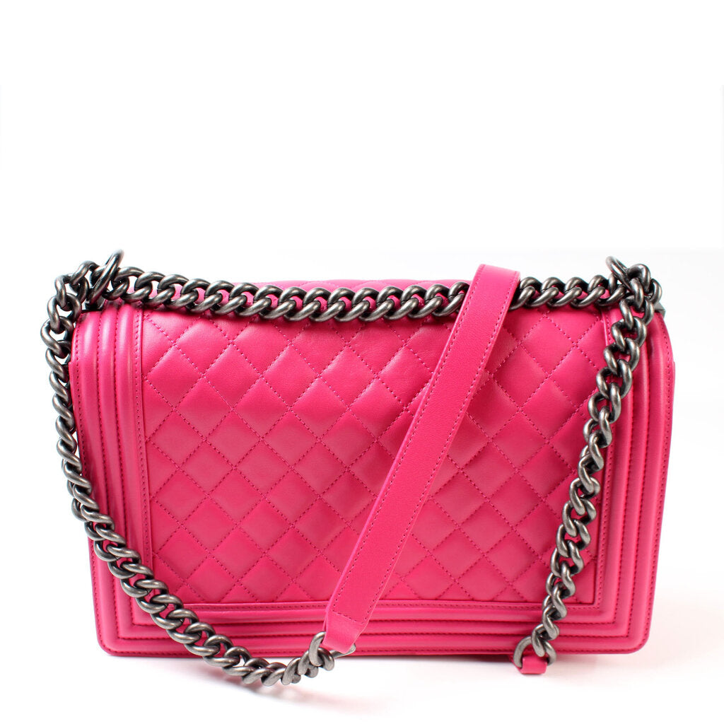 Chanel Boy Flap Medium New Lambskin 19M Bag