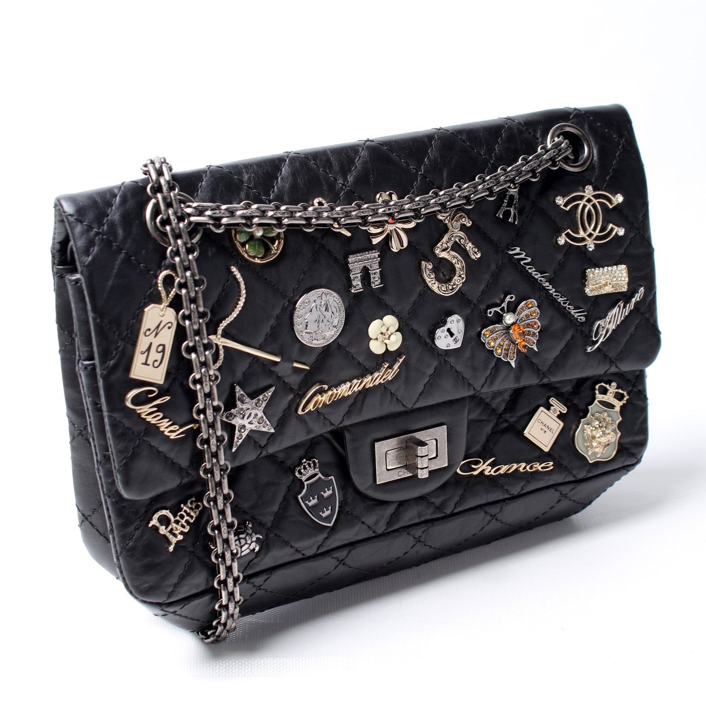 Chanel 2.55 Reissue 225 Charms Calf 16M Bag