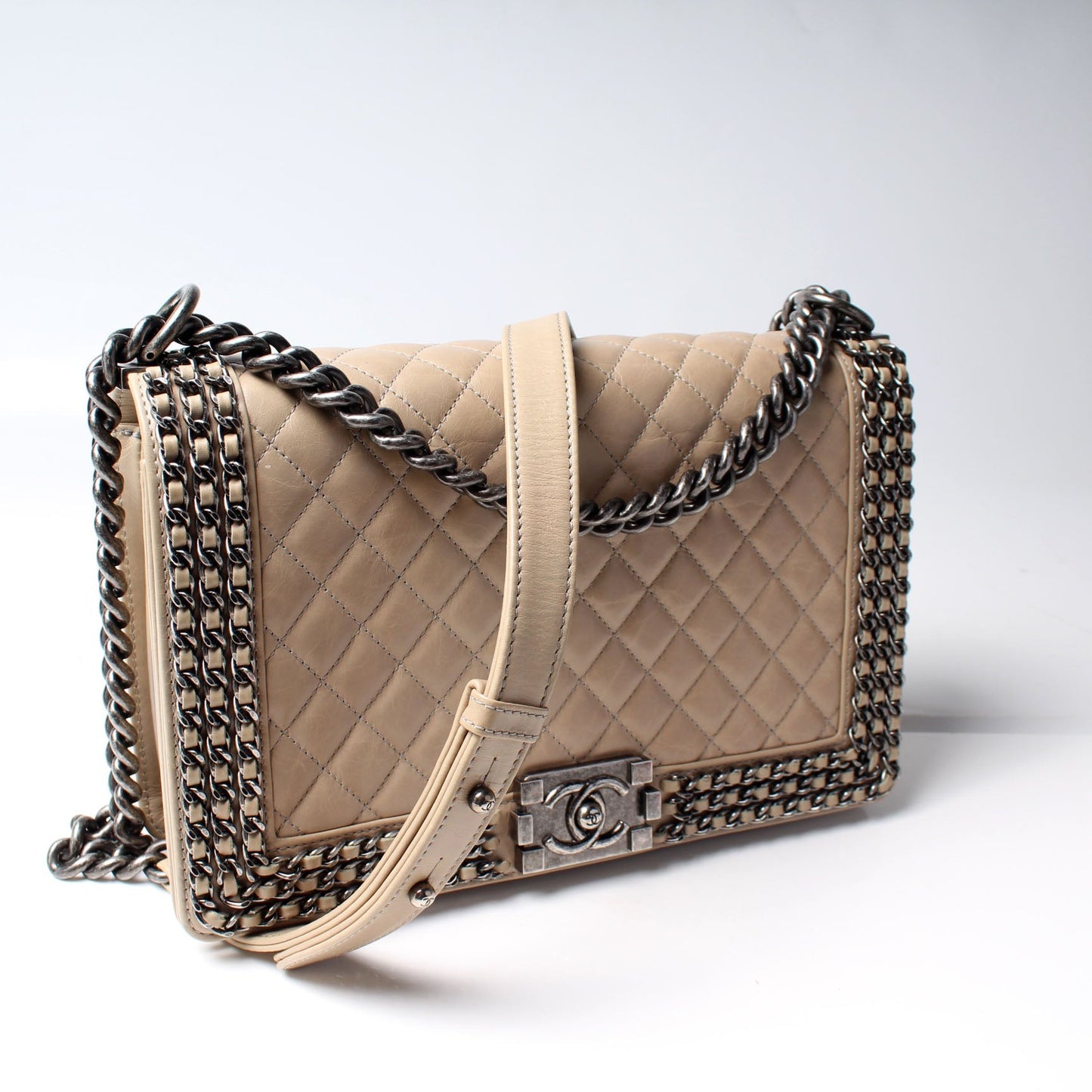 Chanel Boy Flap Medium Old Chain Around 20M Bag