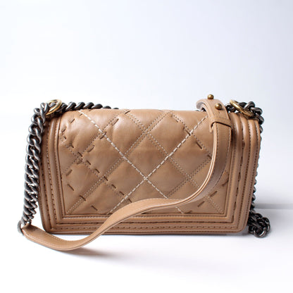 Chanel Boy Flap Medium New Lambskin 21M Bag