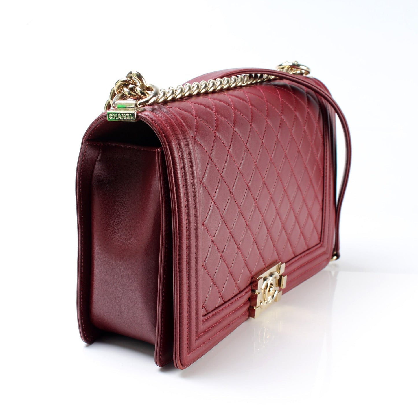Chanel Boy Flap New Medium 22M Bag