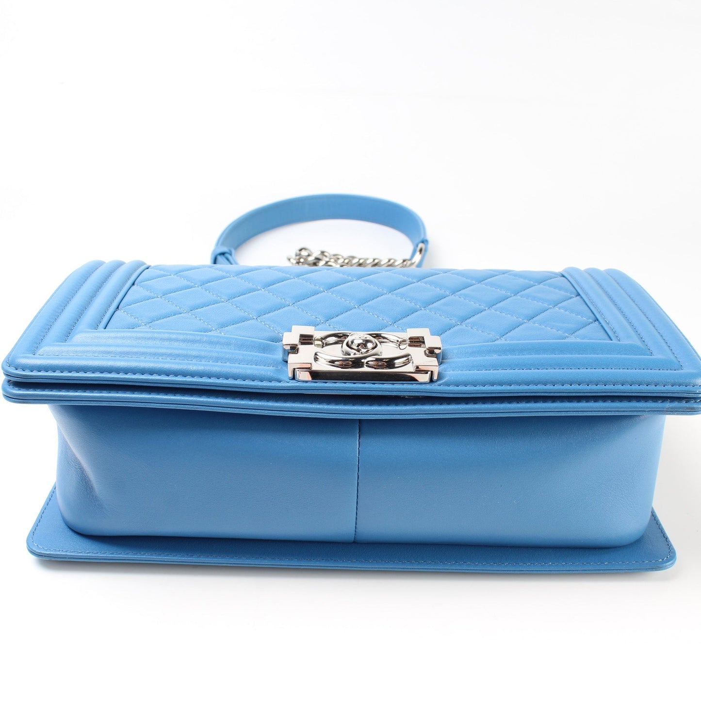 Chanel Boy Flap Medium New Lambskin 29M Bag