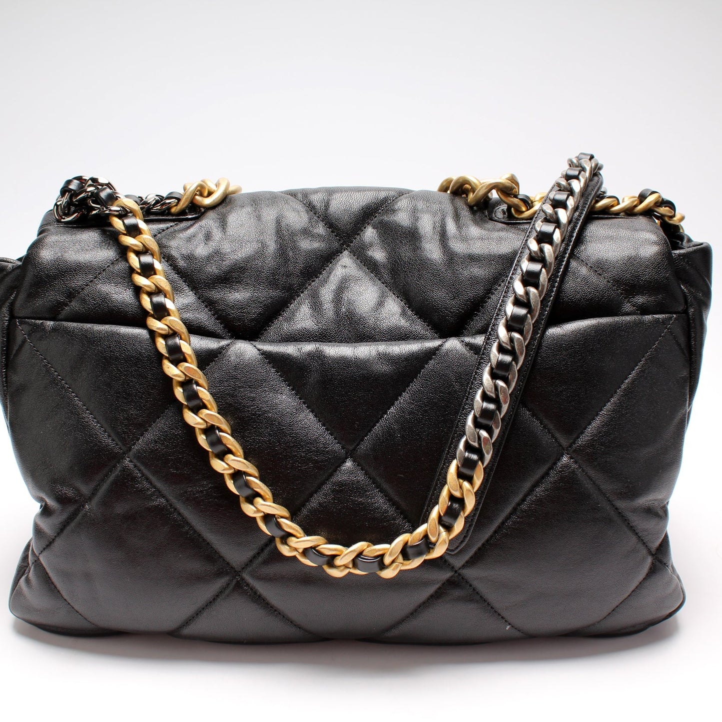 Chanel Quilted Goatskin 19 Maxi Flap 29M Bag