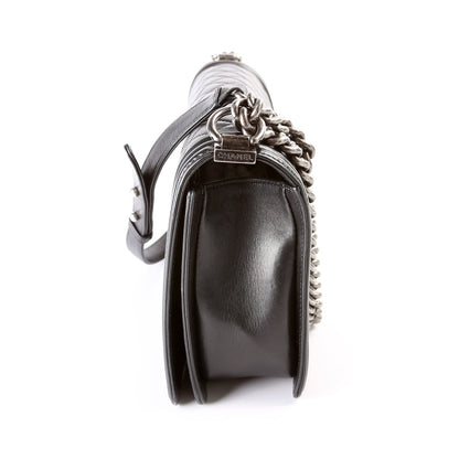 Chanel Boy Flap Medium New Lambskin 25-28M Bag