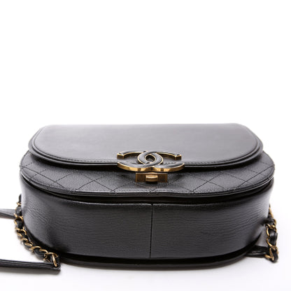 Chanel Coco Curve Messenger Small Goatskin/Calfskin 24M Black Bag