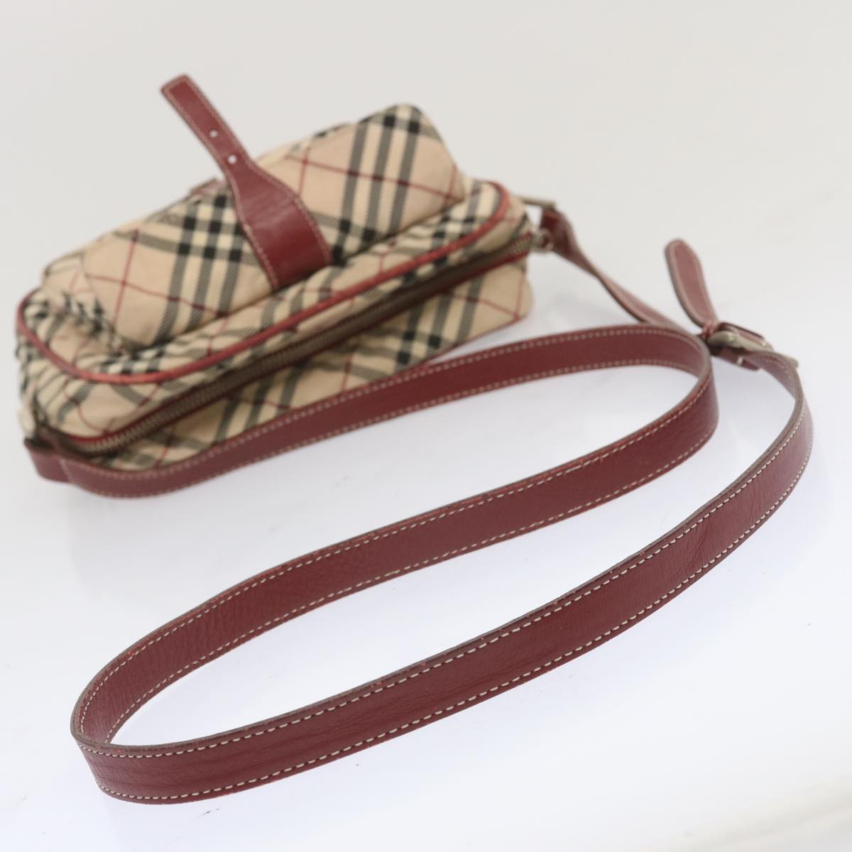 Luxury Burberry Nova Check Shoulder Bag