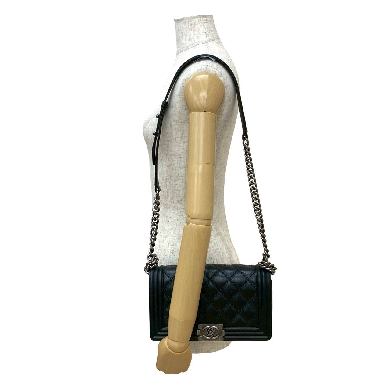 CHANEL Shoulder Bag leather black Boy chanel