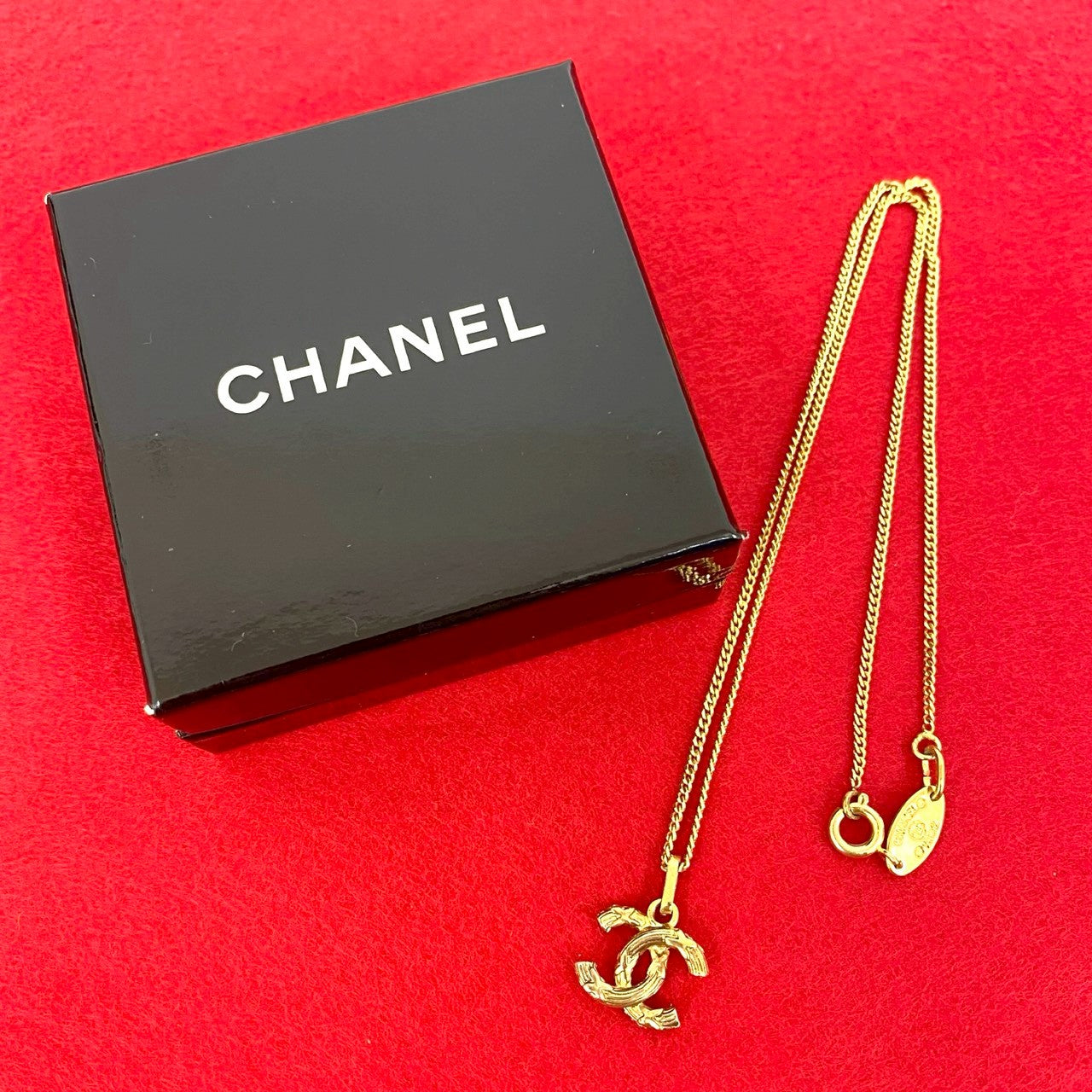 CHANEL Necklace Gold Plated gold