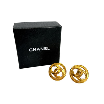 CHANEL Earring metal gold Earring vintage 94P COCO Mark Women