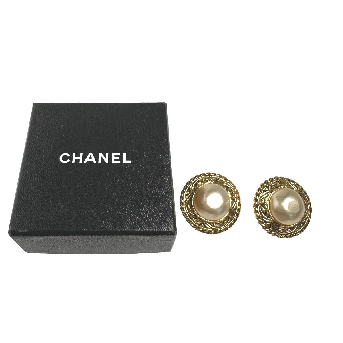 CHANEL Earring Gold Plated, Fake Pearl gold Engraved Gold Plated Women