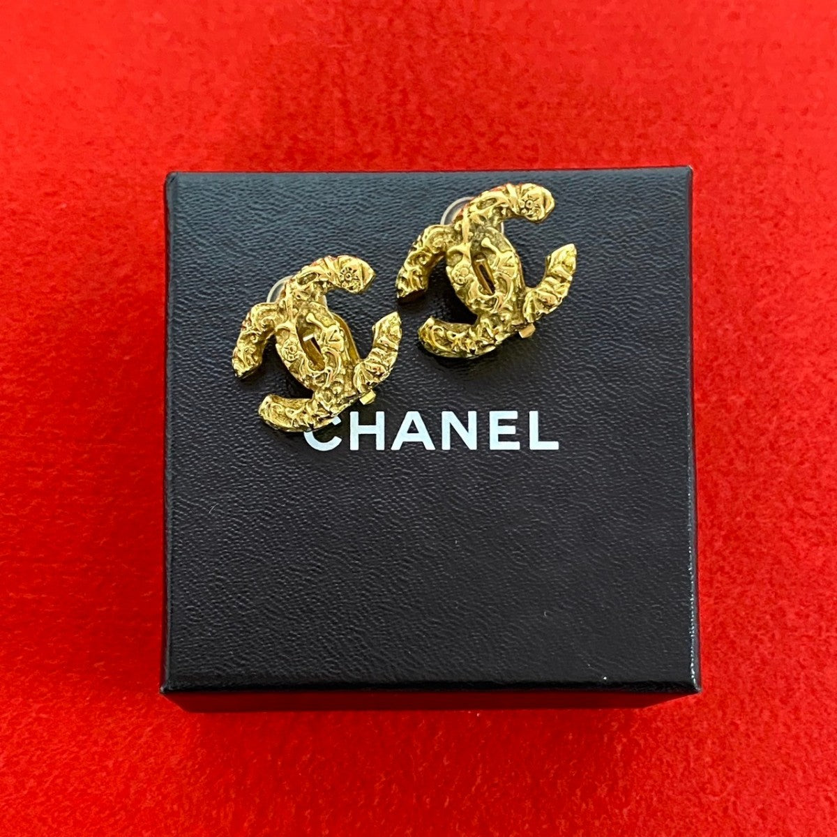 CHANEL Earring Gold Plated gold COCO Mark Lava Women