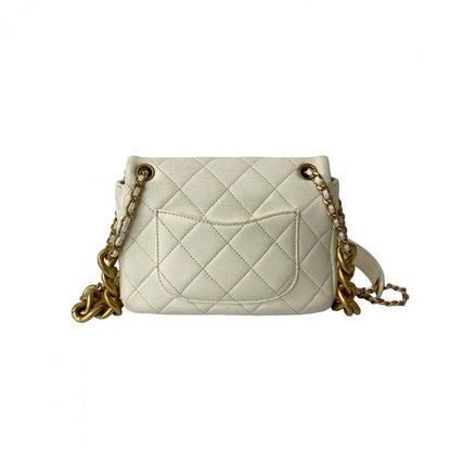 CHANEL Shoulder Bag lambskin white Matrasse