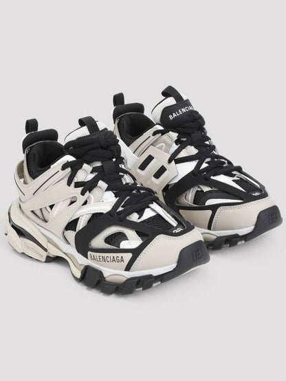 Luxury Balenciaga Trending 2025 track low top sneakers 542436W3AC4