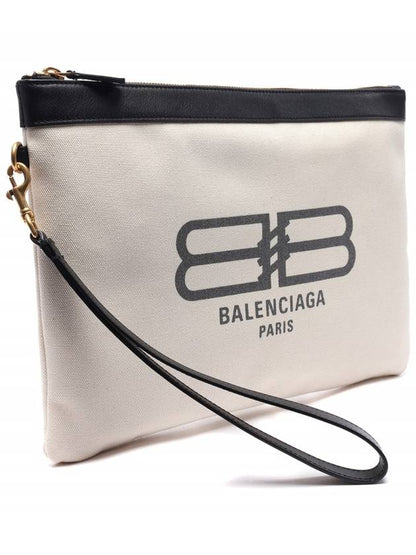 Luxury Balenciaga Trending 2025 Flat Jumbo Clutch Bag Ivory