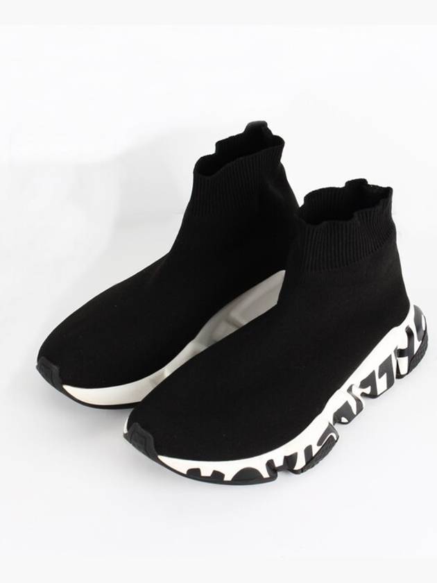 Luxury Balenciaga Trending 2025 graffiti speedrunner