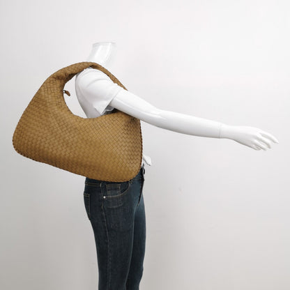 Bottega Veneta Intrecciato Hobo Bag Medium Beige Lambskin leather
