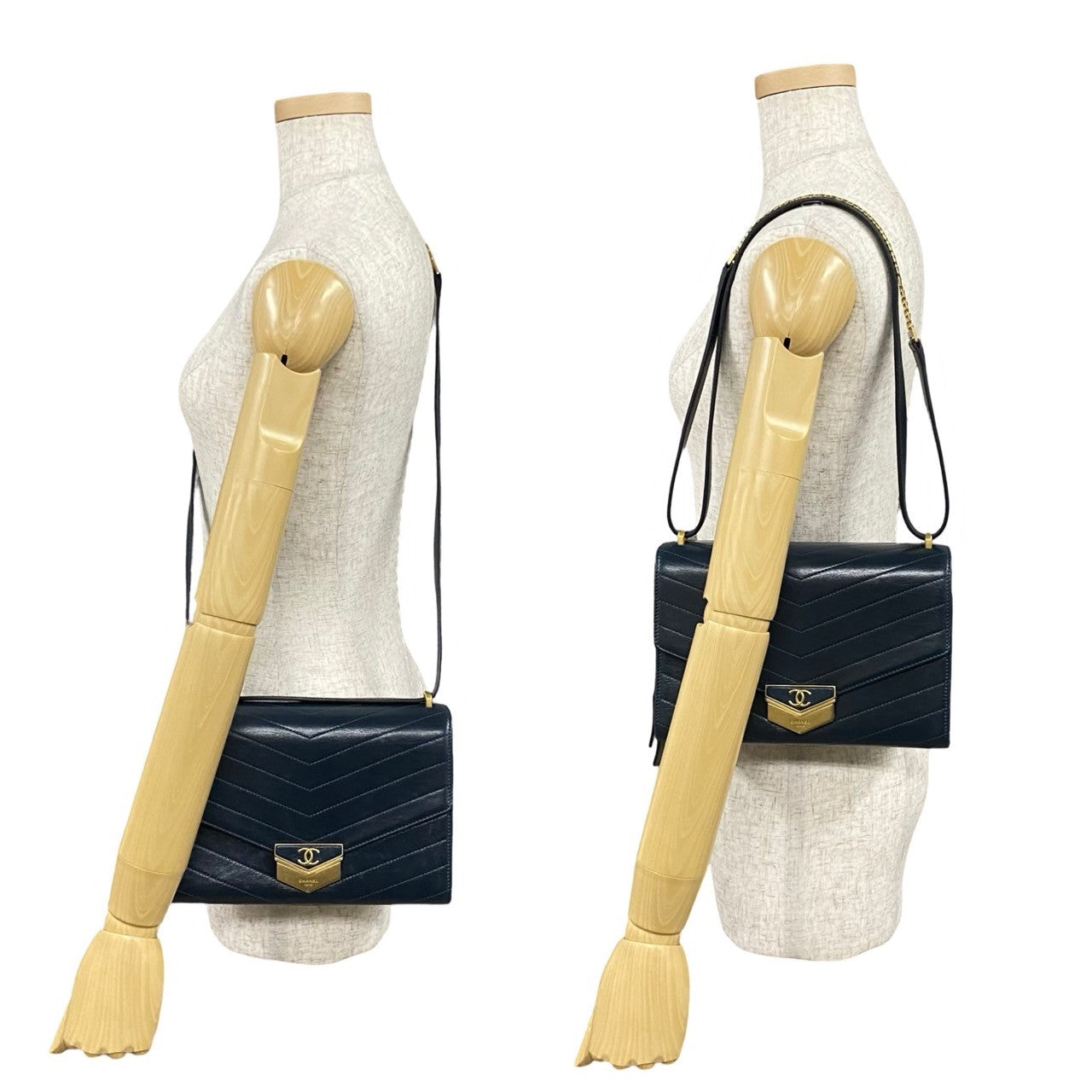 CHANEL Shoulder Bag leather Navy