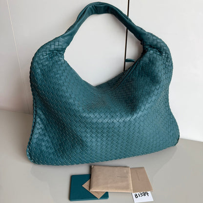 Bottega Veneta Veneta Hobo Maxi Green Intrecciato Leather Bag 51cm
