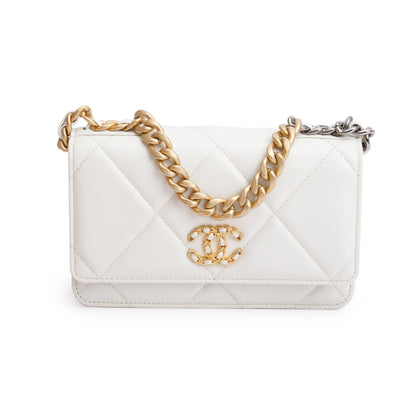 Chanel 2020 White Lambskin Leather 19 Wallet On Chain