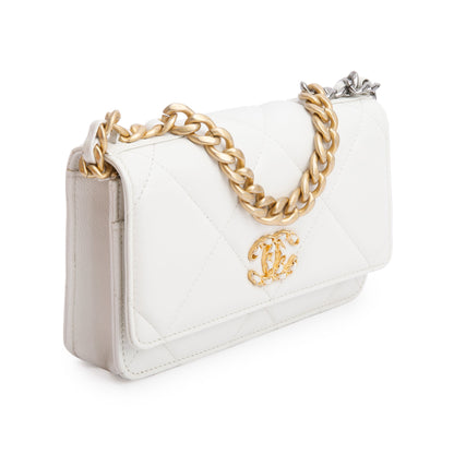 Chanel 2020 White Lambskin Leather 19 Wallet On Chain