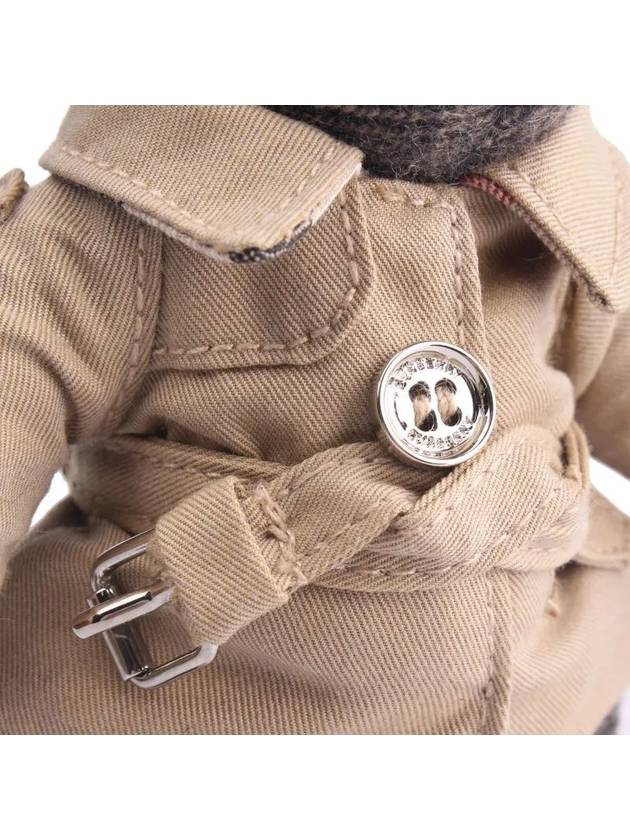 Luxury Burberry Trench Coat Thomas Bear Charm Key Holder Archive Beige