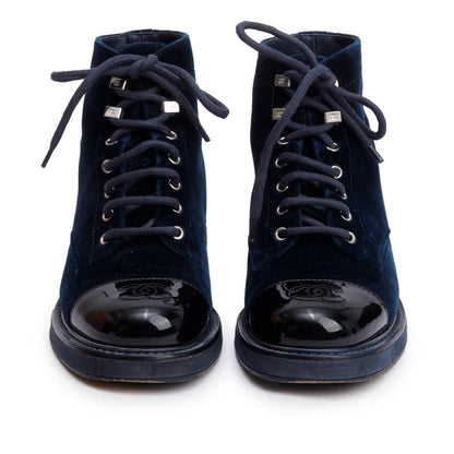Chanel Blue Velvet Interlocking CC Logo Lace Up Ankle Boots, Size 37