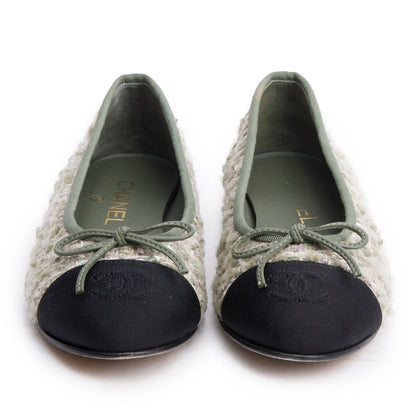 Chanel Black Satin Green Multicolor Tweed Interlocking CC Logo Bow Flats, Size 37