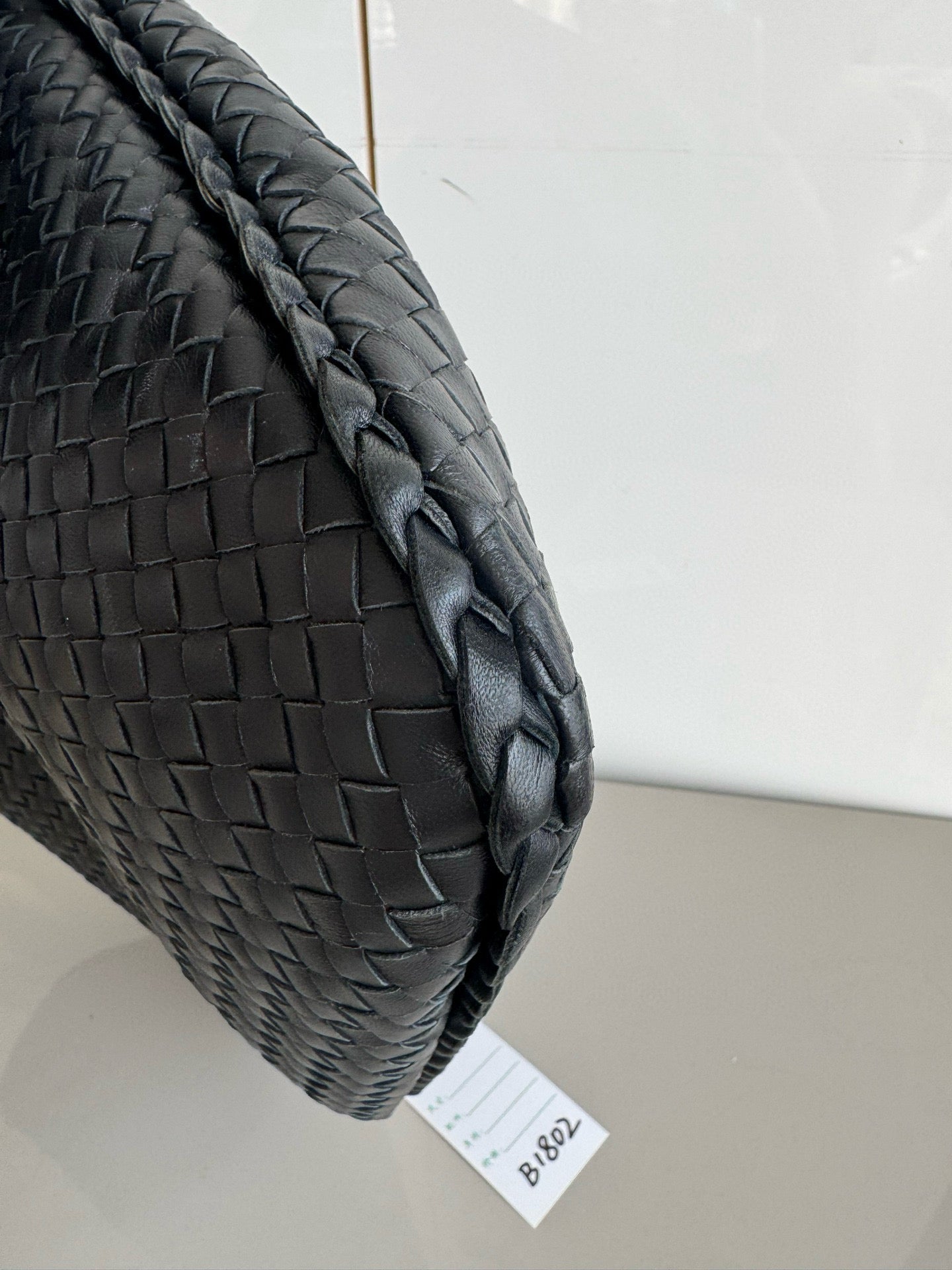 Bottega Veneta Veneta Intrecciato Hobo Bag Medium Black Leather 47cm