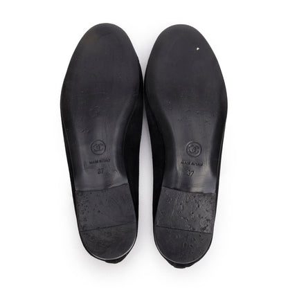 Chanel Black Velvet Interlocking CC Logo Bow Flats, Size 37