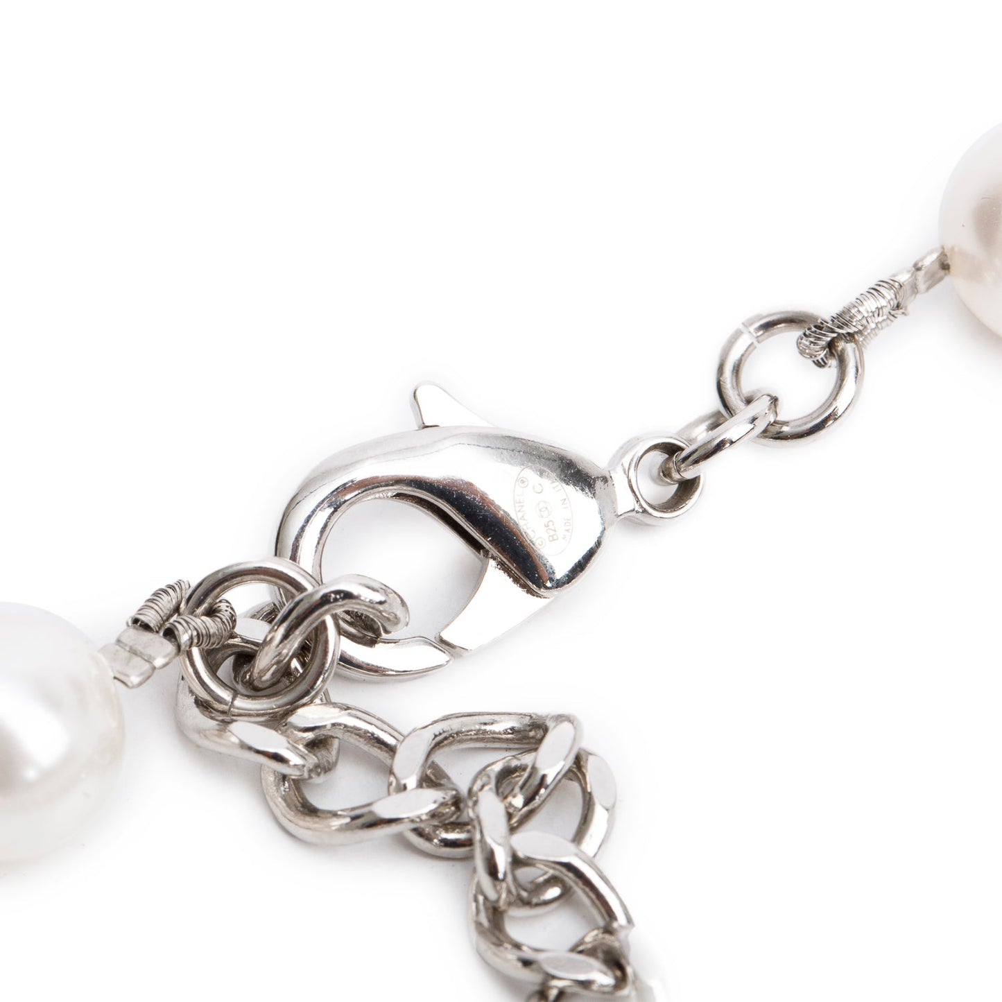 Chanel 2025 Palladium-Plated Faux Pearl CC Belt