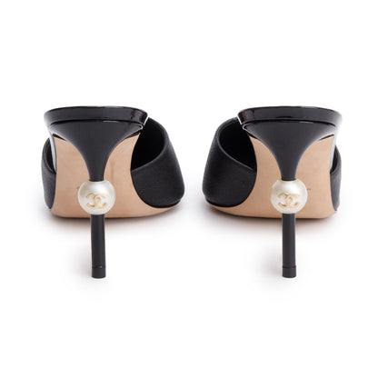 Chanel Black Calfskin Grosgrain Cap Toe Pearl Mule, Size 38