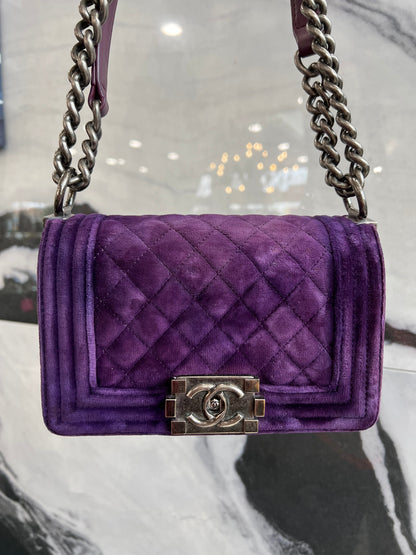 CHANEL VELVET QUILTED MINI BOY FLAP BAG IN PURPLE-HS