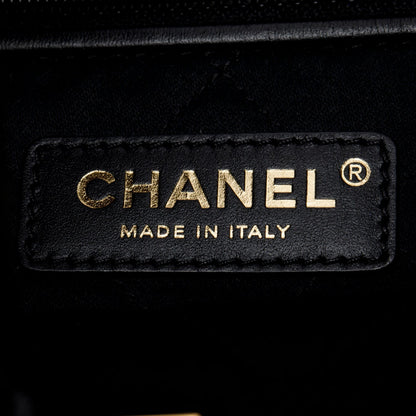 Chanel Black Shiny Calfskin Quilted Small Chanel 22