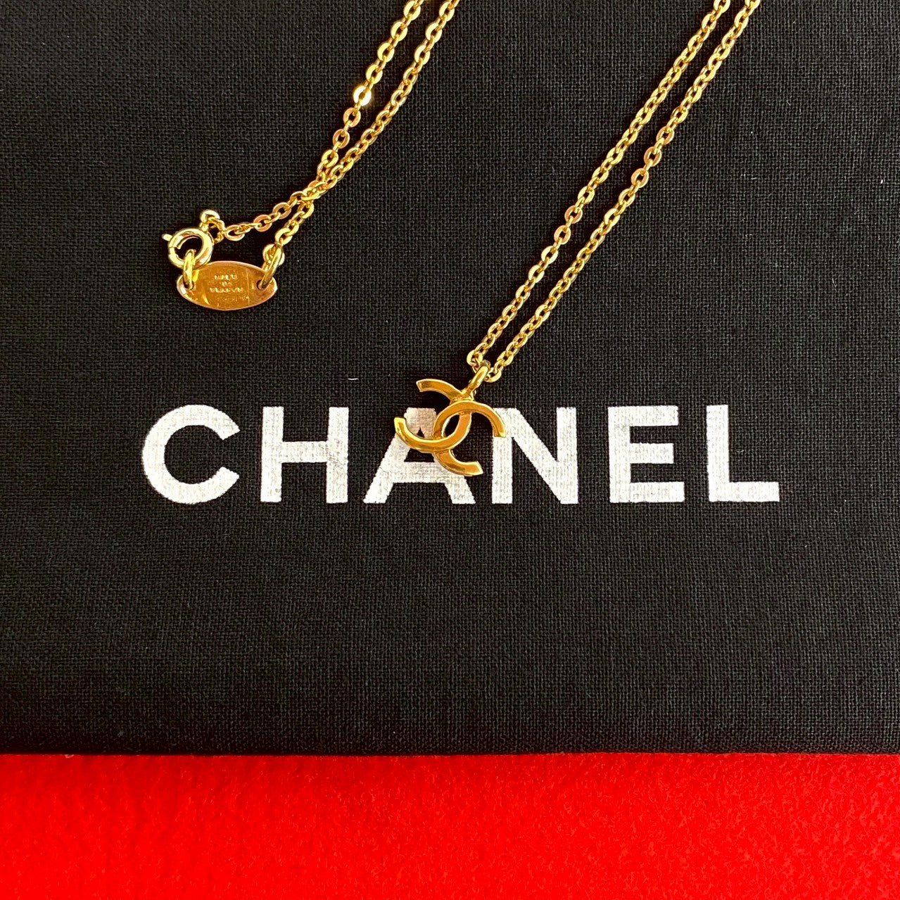 CHANEL Necklace Gold Plated gold