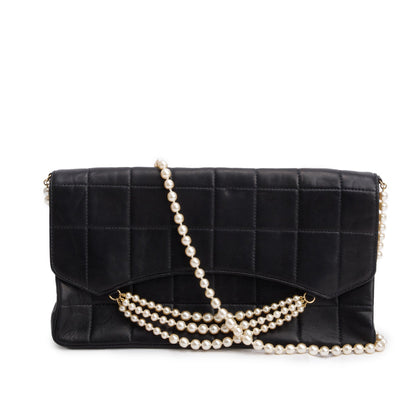 Chanel Vintage Black Lambskin Quilted Chocolate Bar Pearl Flap Bag
