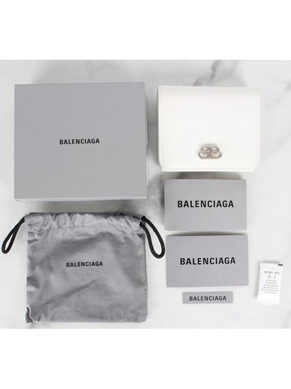 Luxury Balenciaga Trending 2025 BB silver bi fold wallet white