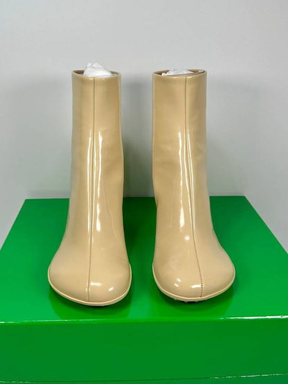 Luxury Bottega Veneta ankle boots 250