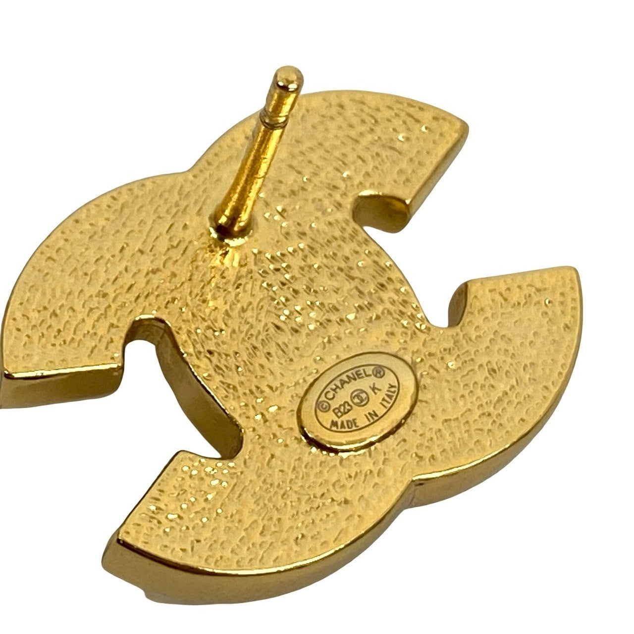 CHANEL Pierce Gold Plated gold
