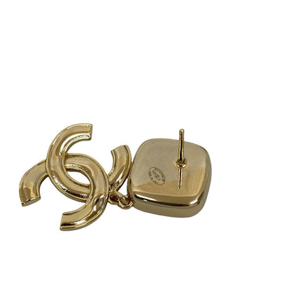 CHANEL Pierce Gold Plated gold
