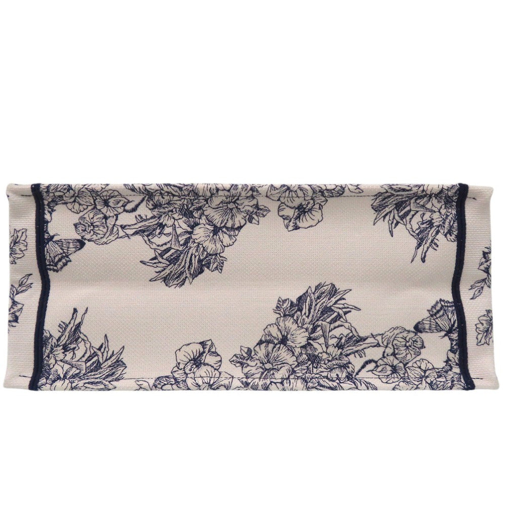 Christian Dior Handbag canvas white Book Tote Large Embroidered Handbag unisex(Unisex)