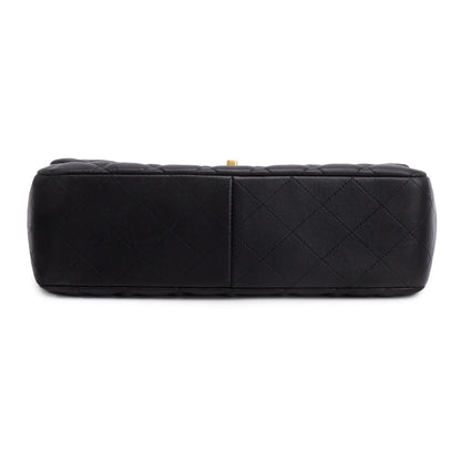 Chanel Black Lambskin Quilted Classic Jumbo Single Flap