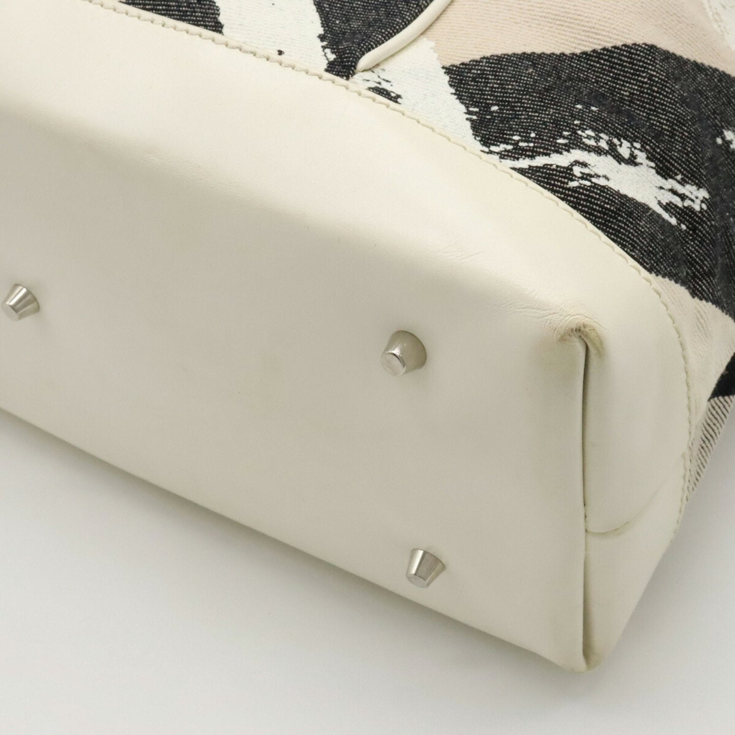 Luxury Burberry Tote