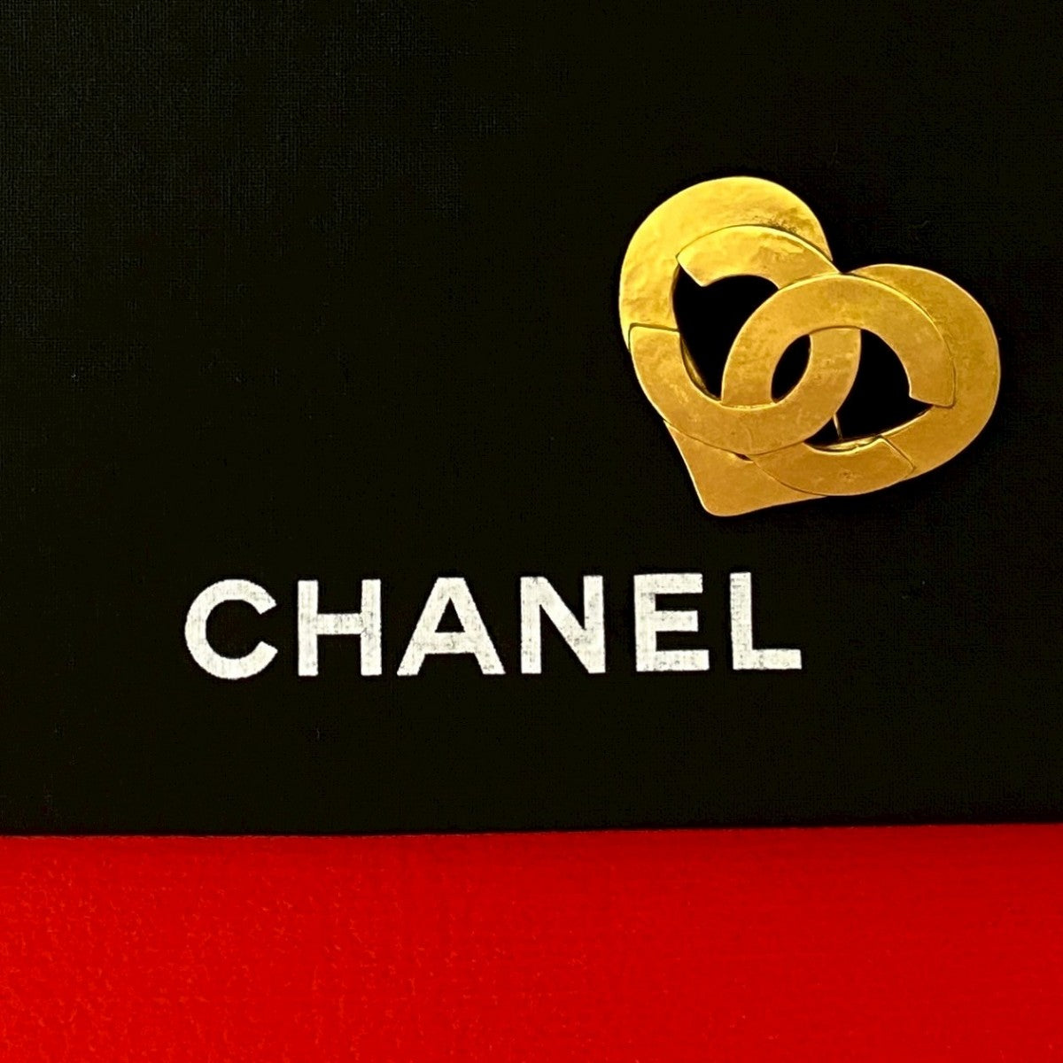 CHANEL Brooch Gold Plated gold